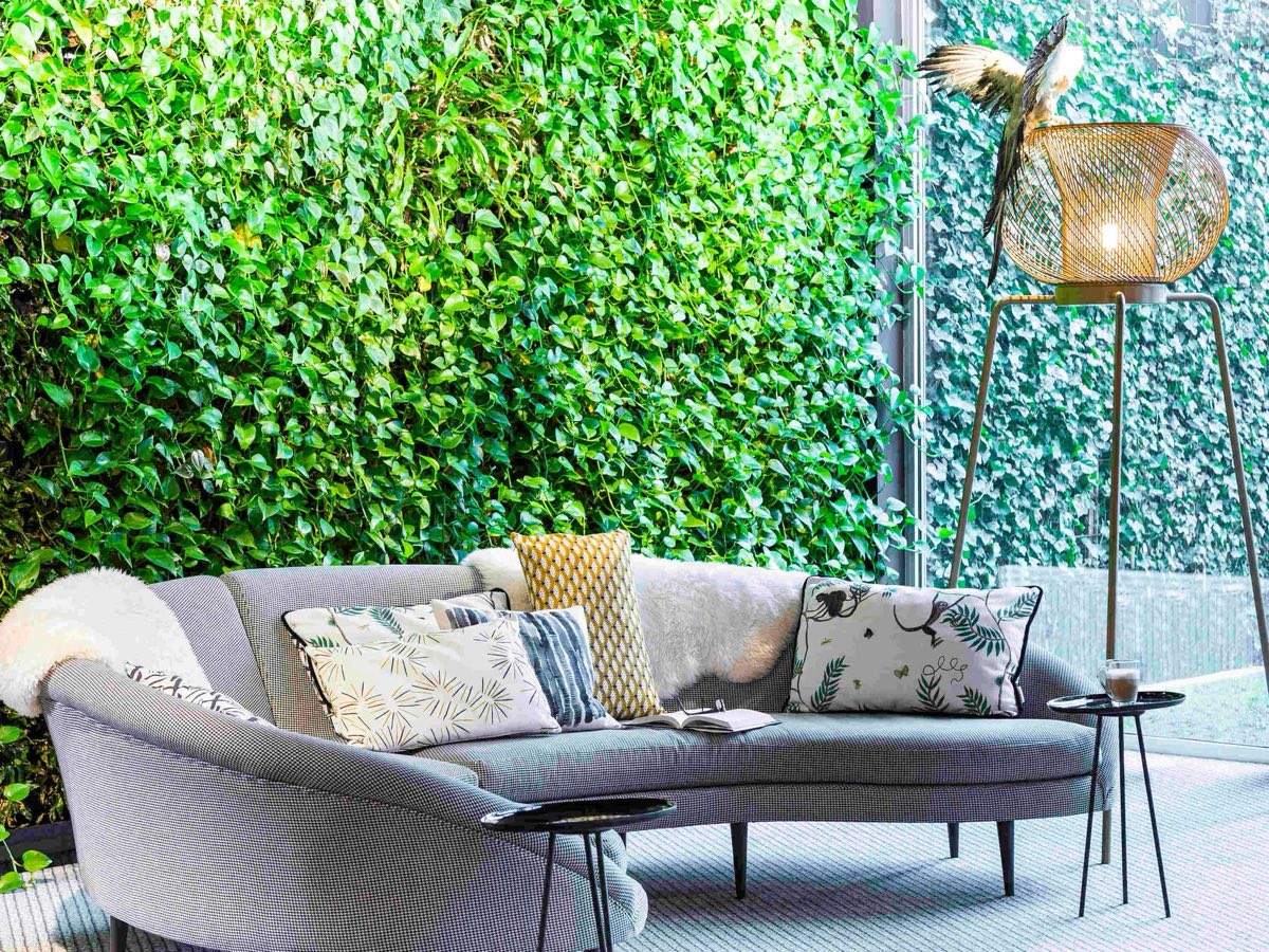 Groene lounge hoek van Skymaster